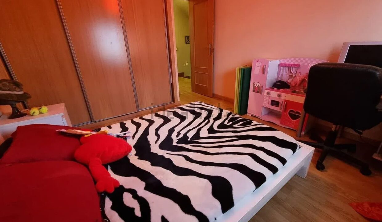 Chalet adosado en venta en Tortola de Henares (15)