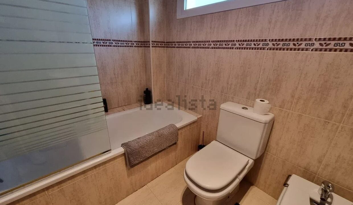 Chalet adosado en venta en Tortola de Henares (18)