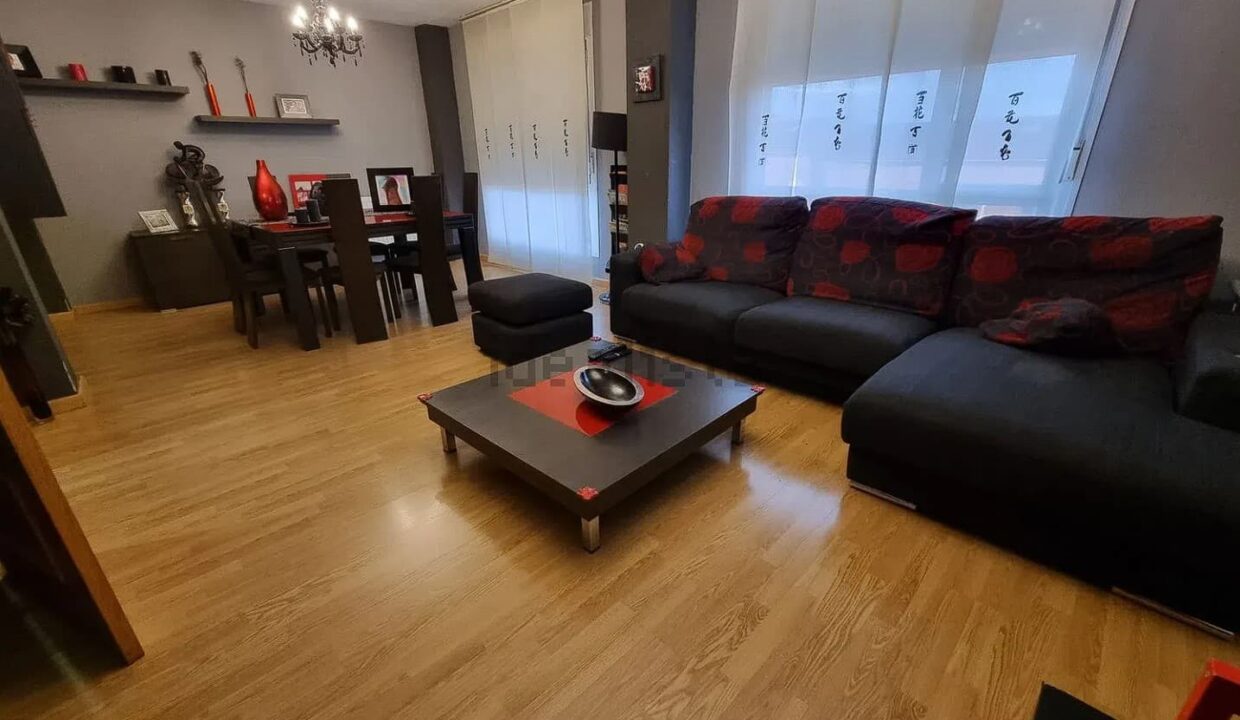 Chalet adosado en venta en Tortola de Henares (28)