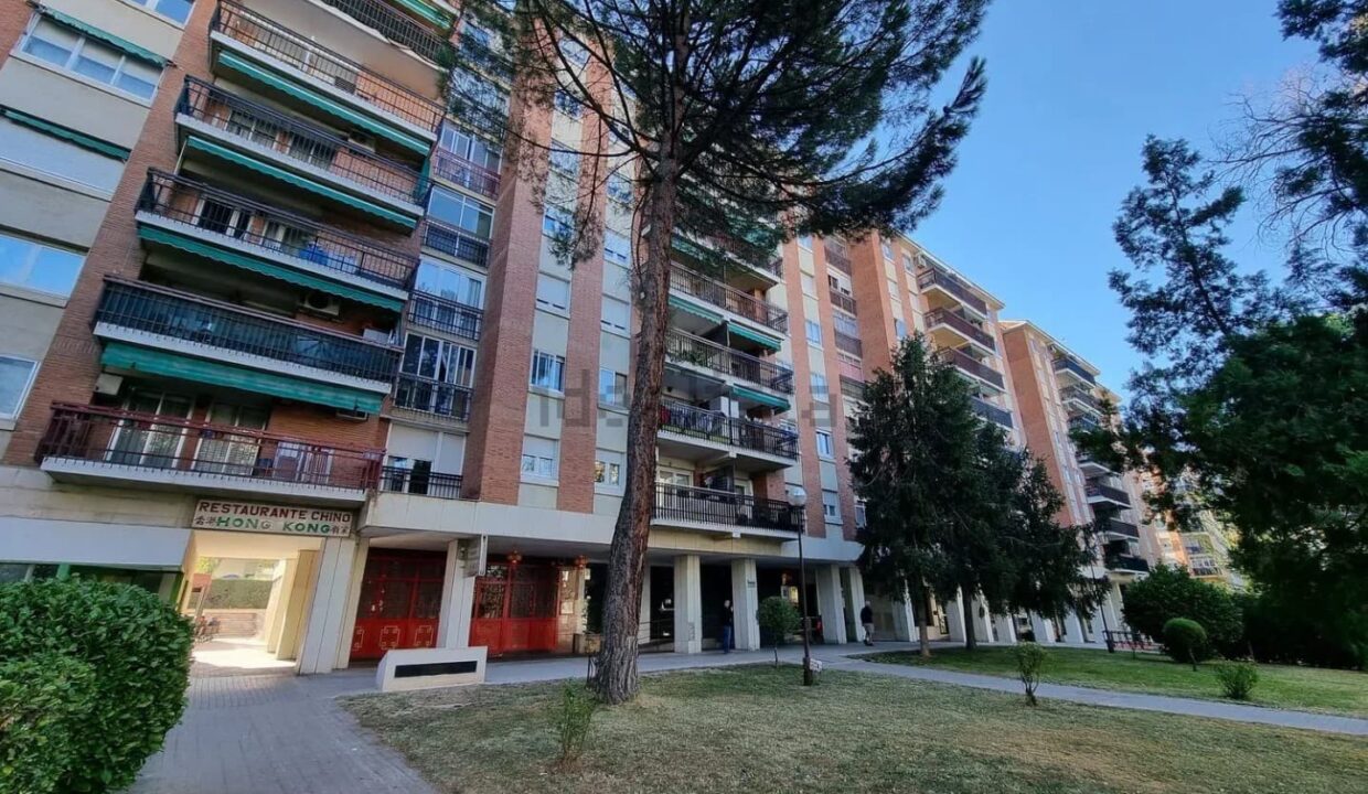 Piso en venta en Avenida del Ejército (1)
